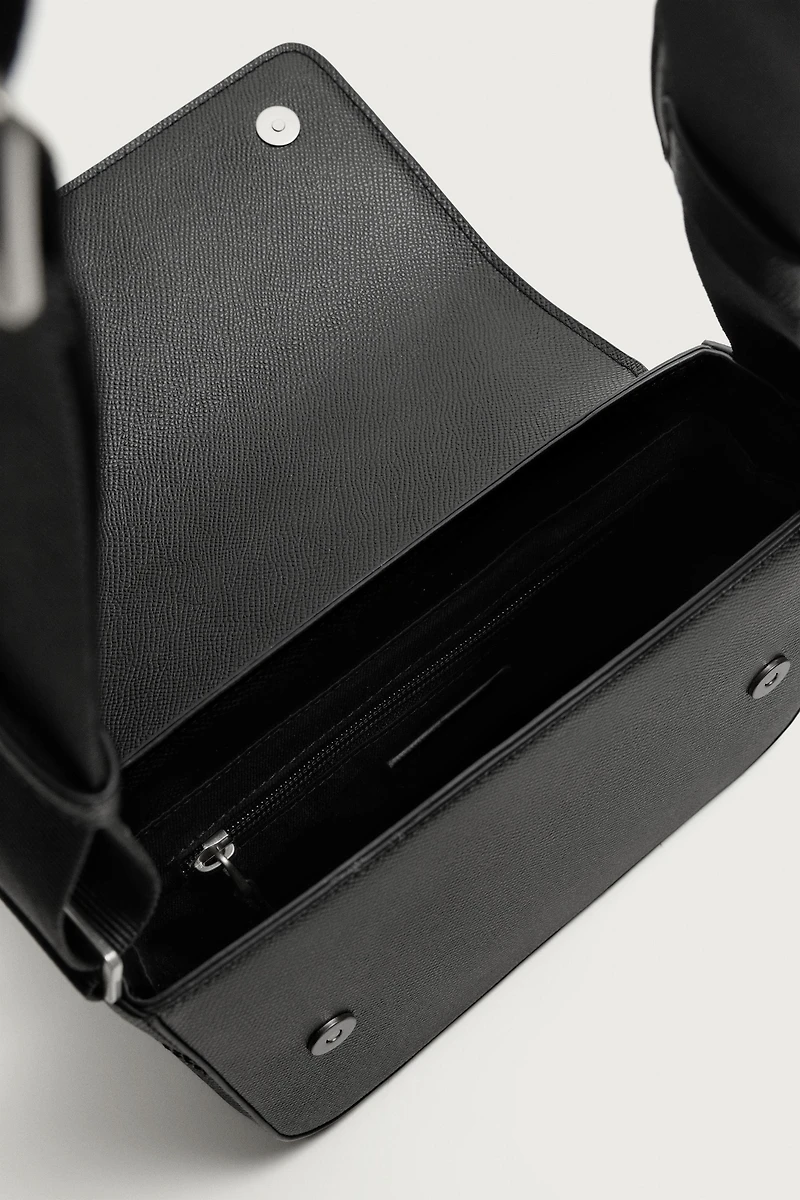TEXTURED FLAP CROSSBODY BAG