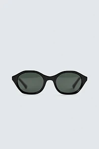 OVAL SUNGLASSES