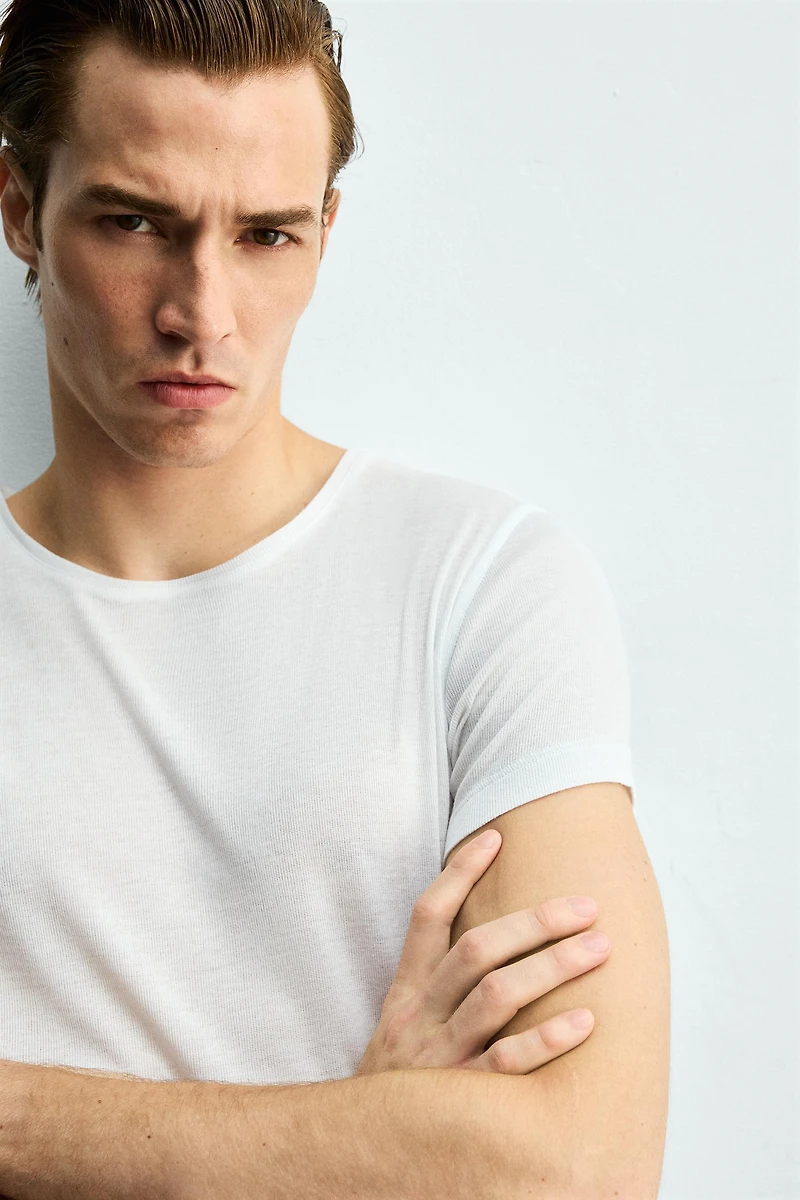 T-SHIRT SLIM STRUCTURÉ VISCOSE