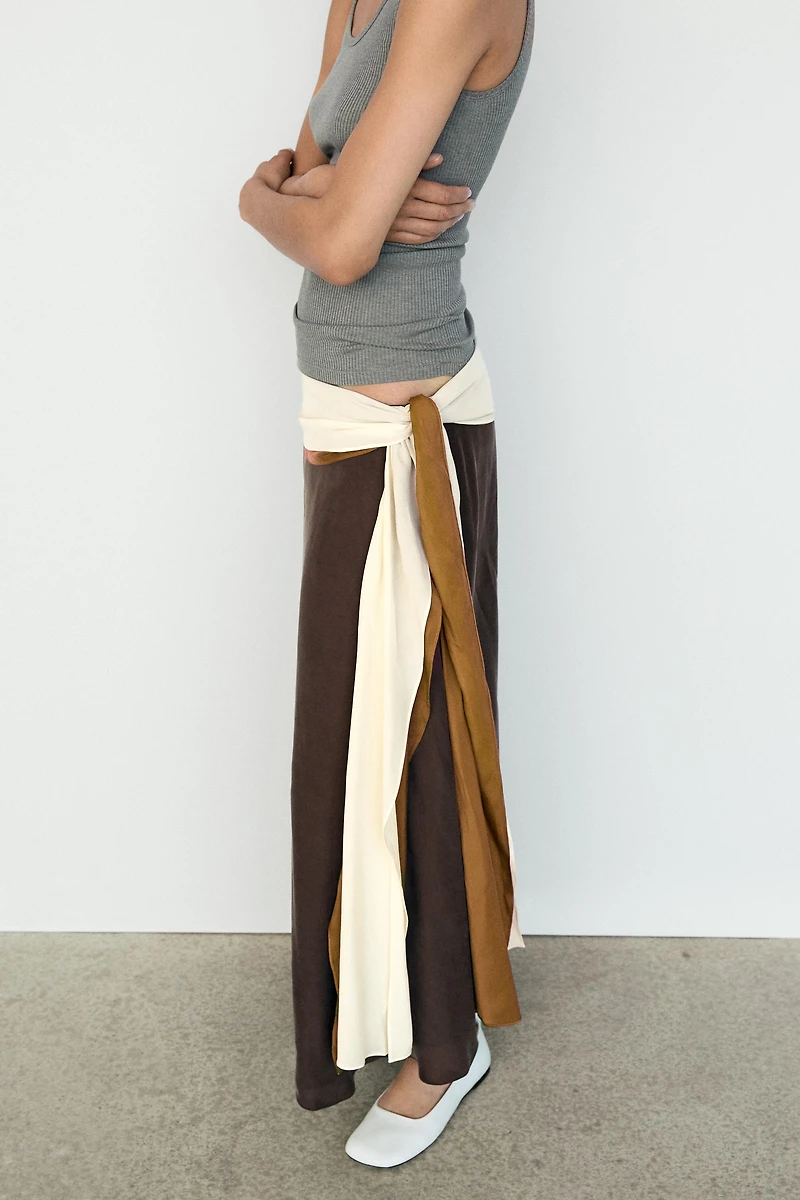 Contrast Ruffle Midi Skirt
