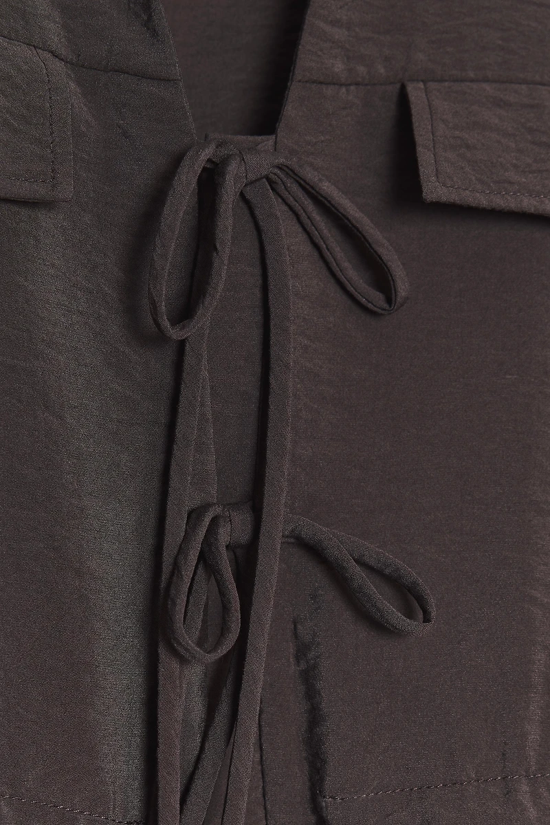 CHEMISE À LACETS