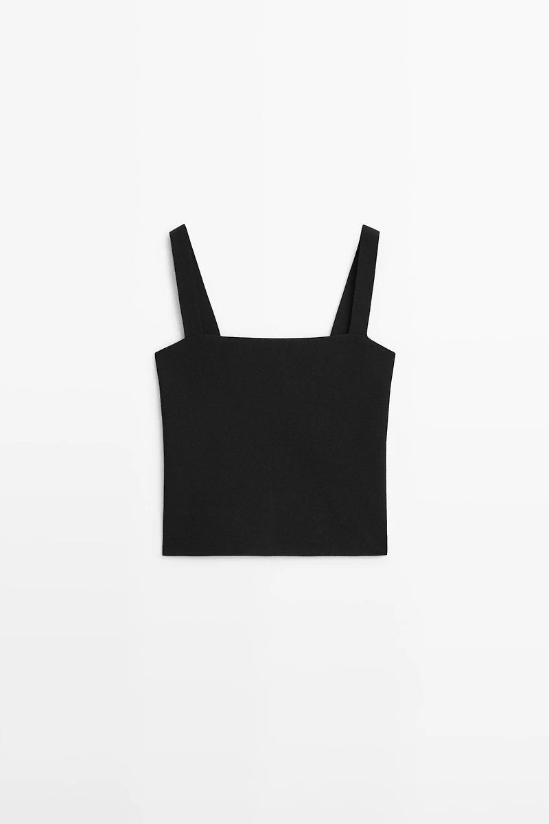Knit top with a square neckline