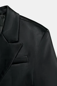 SATIN BLAZER WITH MULTI-POSITION BUTTON