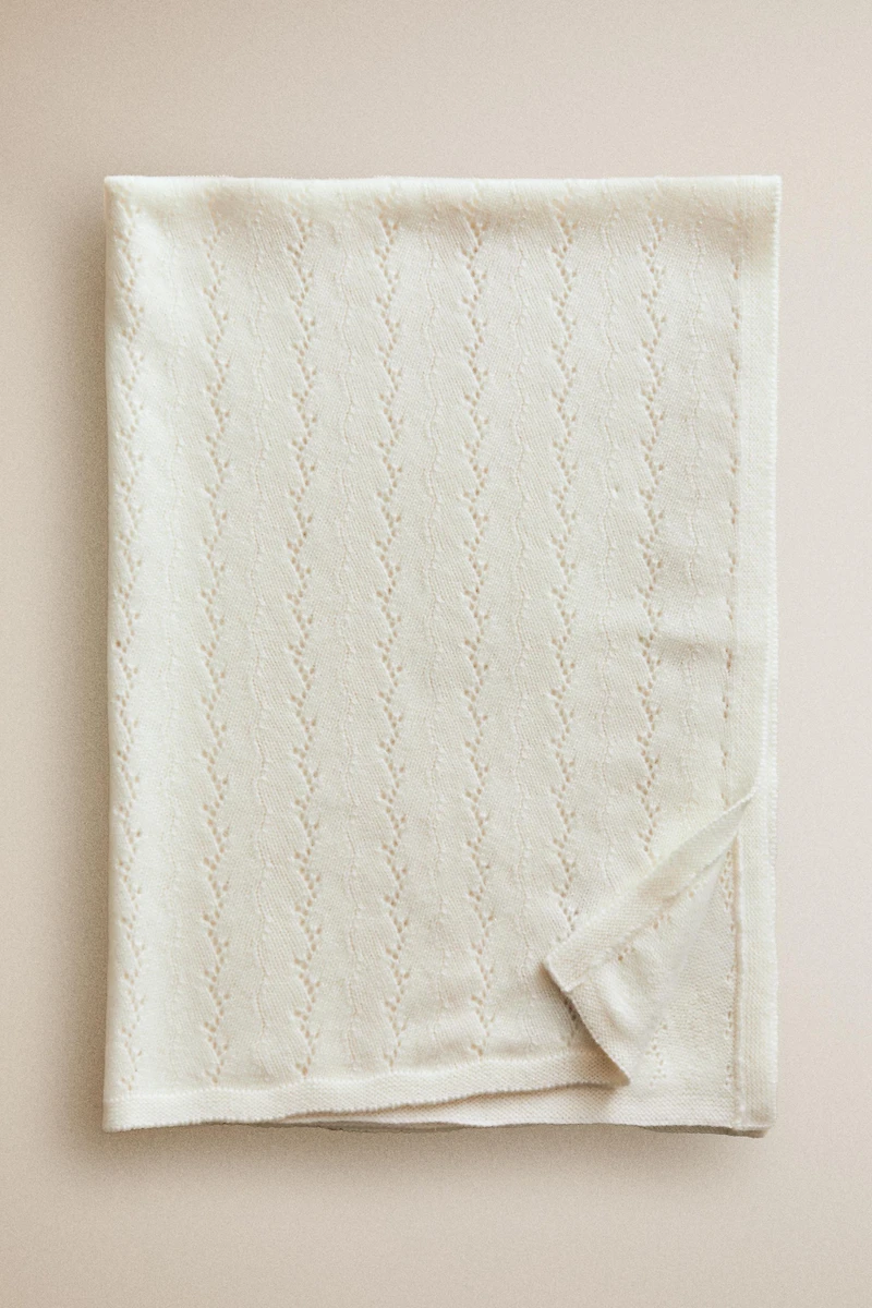 BABY CASHMERE KNIT BLANKET