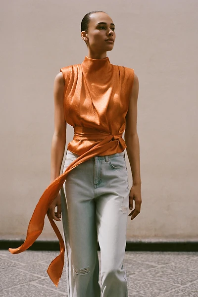 SATIN EFFECT BOW TOP