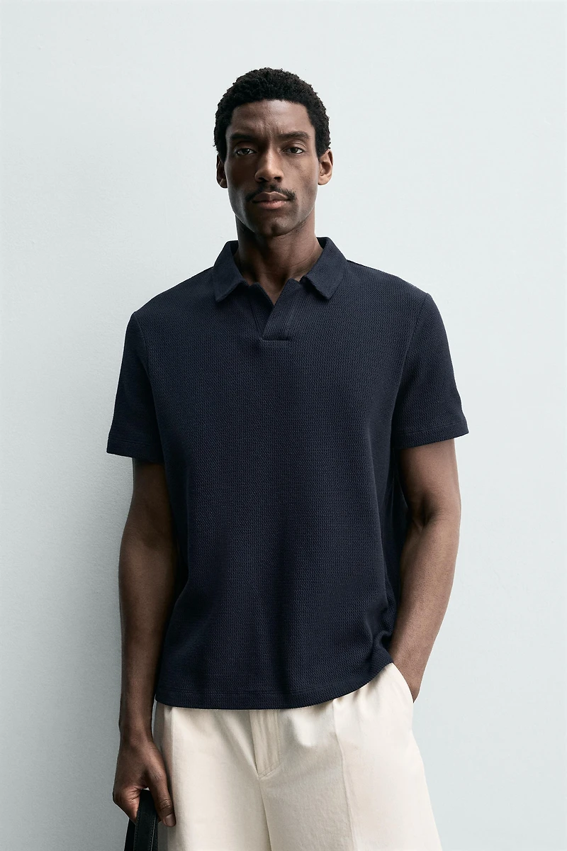 REGULAR FIT TEXTURED POLO