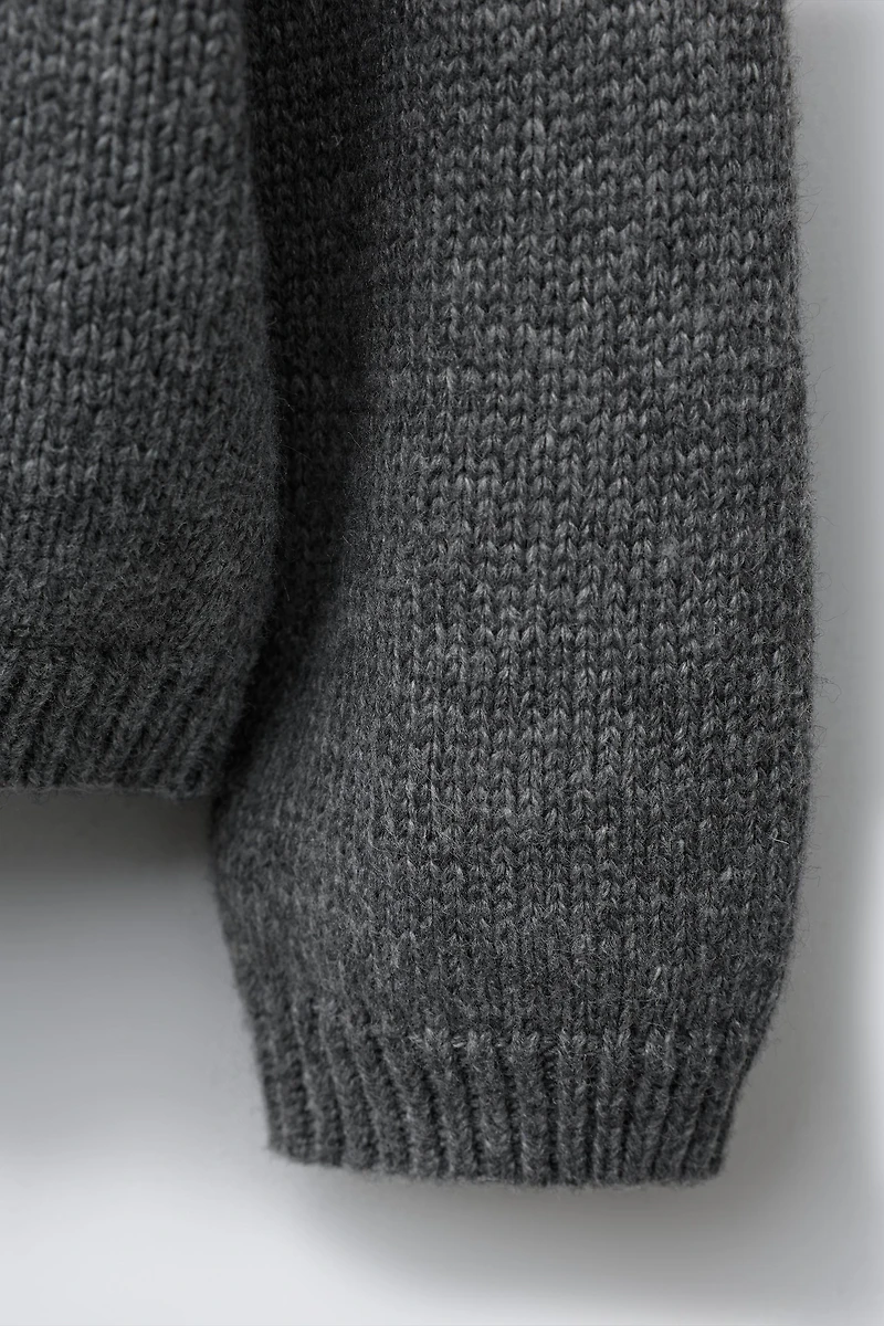 KNIT JUMPER WITH VELVET BOW