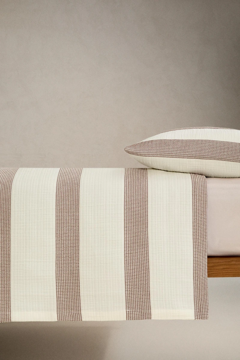 KIDS' STRIPED BEDSPREAD