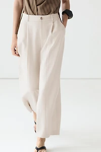 Flowing pants with elasticated waistband