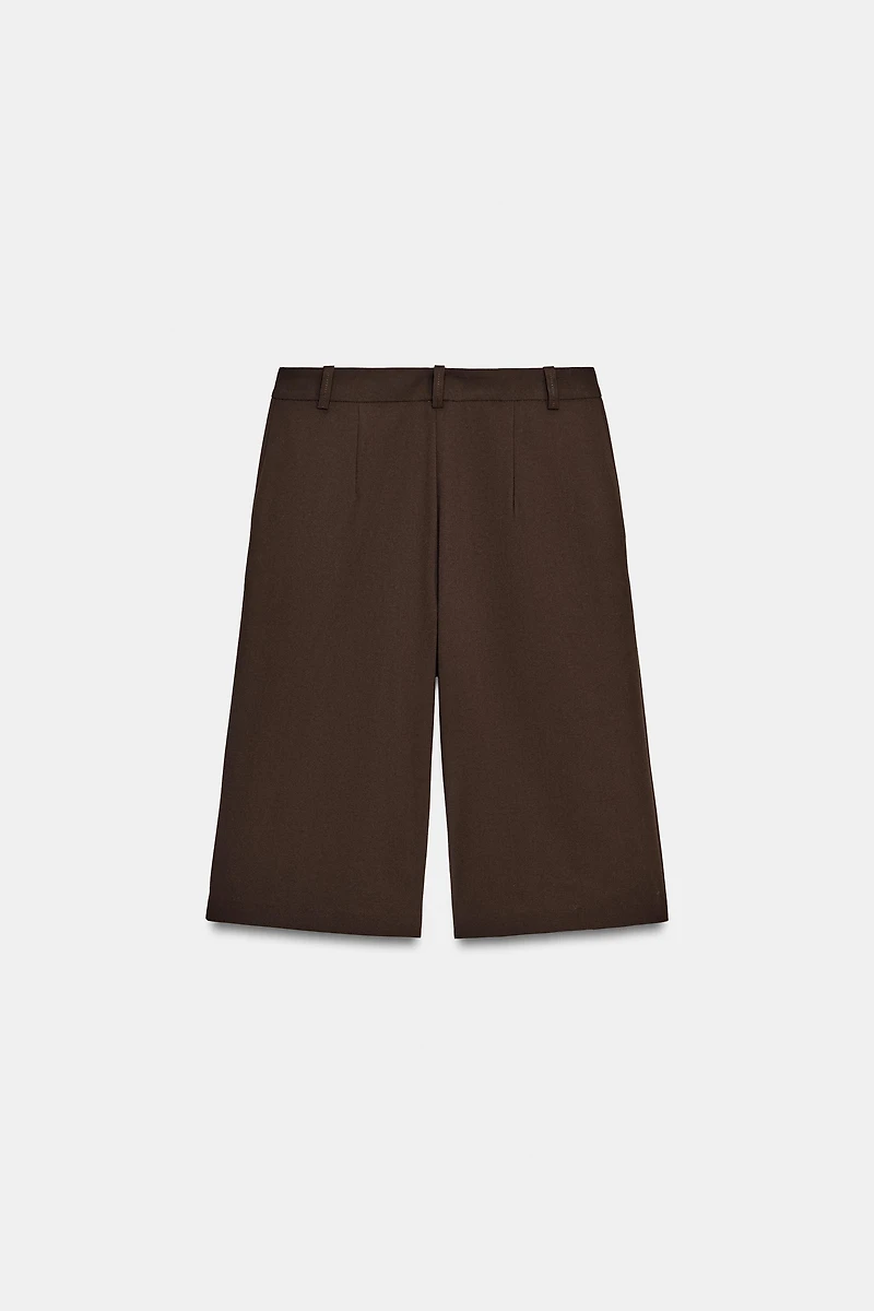 LONG PLEATED SHORTS
