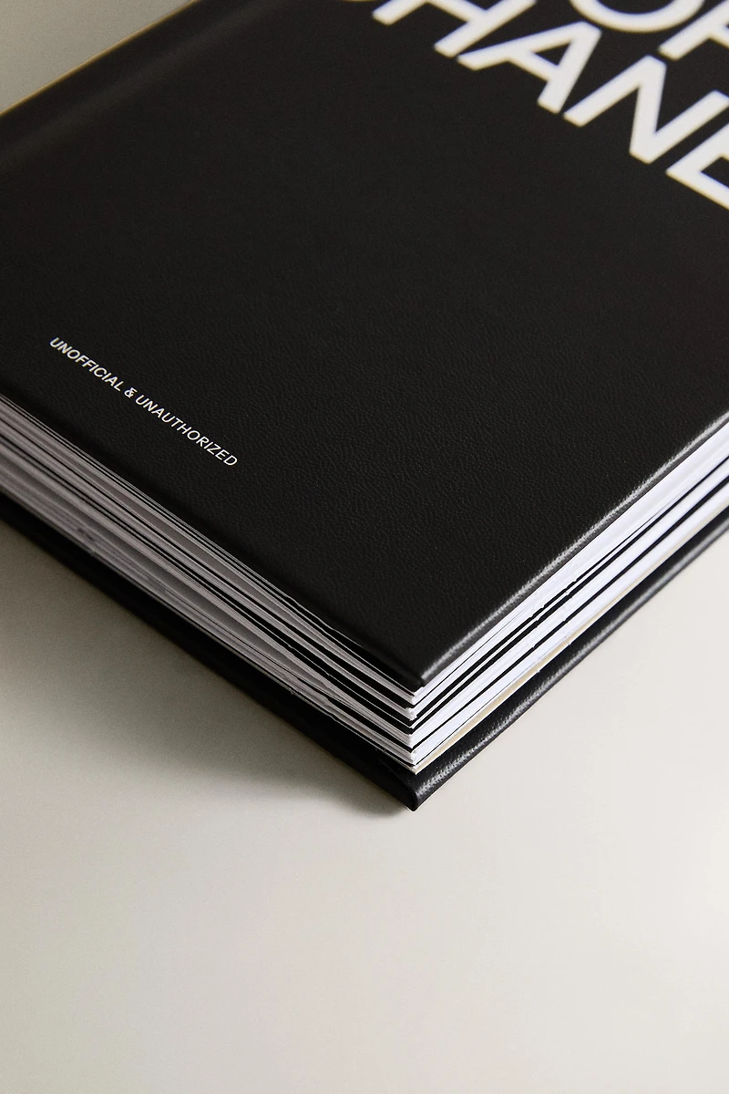 LIVRE FASHION UNFOLDED "POP UP" (ANGLAIS)