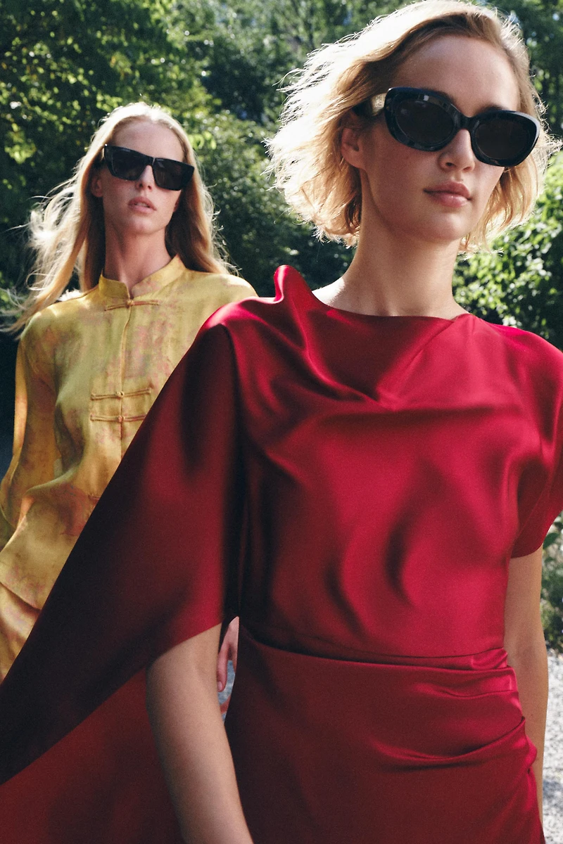 SATIN EFFECT CAPE MIDI DRESS