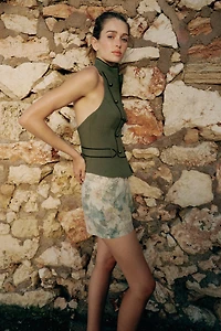 HALTER TOP WITH OPEN BACK