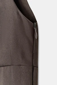 ROBE COURTE À VOLANTS