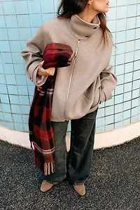 PLAID JACQUARD SCARF