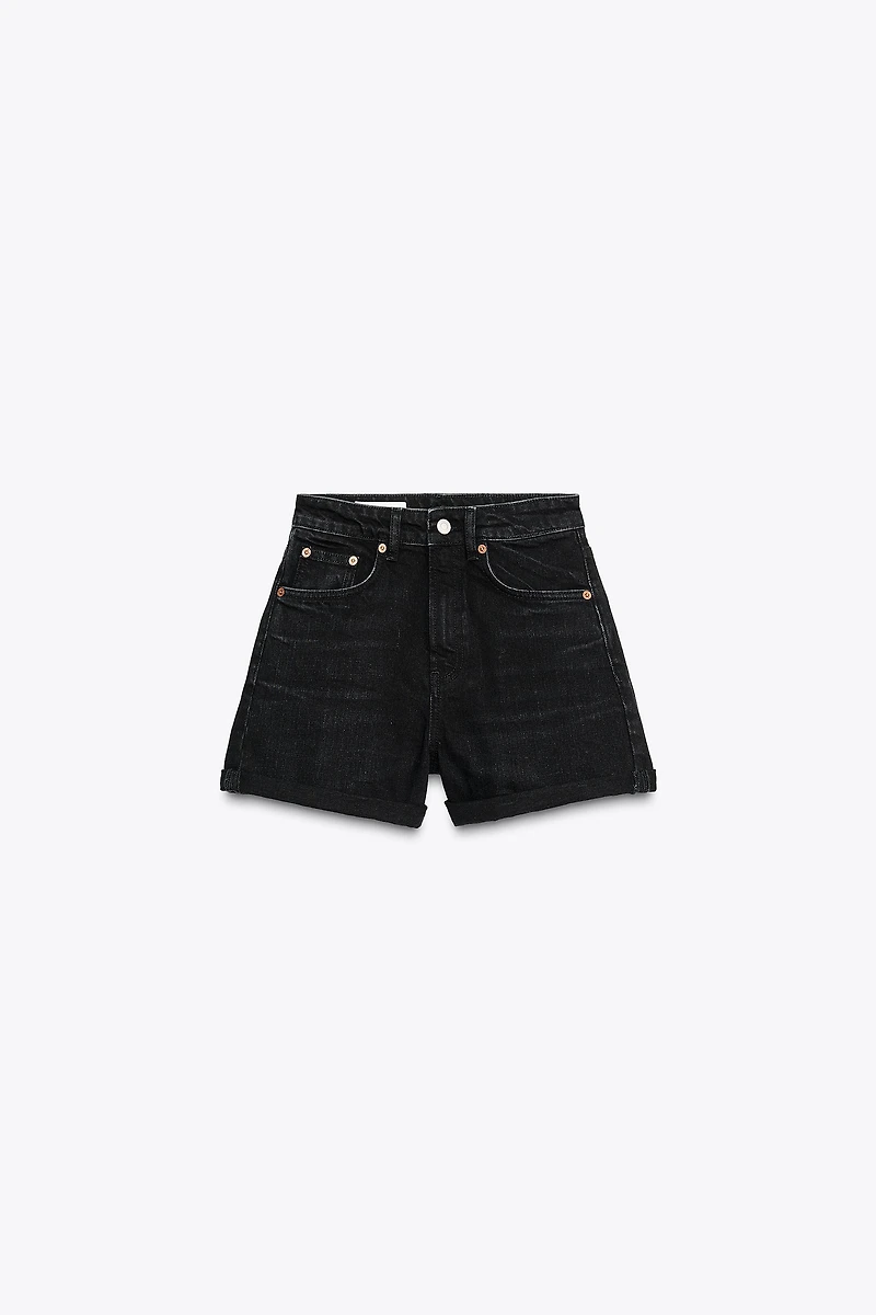HIGH-WAISTED MOM FIT SHORTS