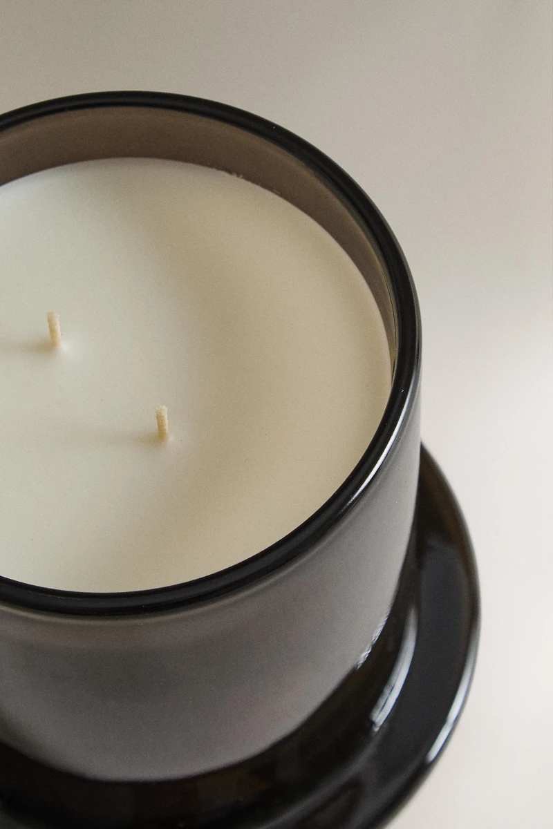 G) CÈDRE ÉPICÉ SCENTED CANDLE