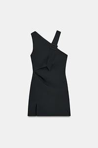 ROBE COURTE ASYMÉTRIQUE À BOUCLE