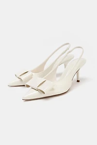 PATENT FINISH BOW HEELS