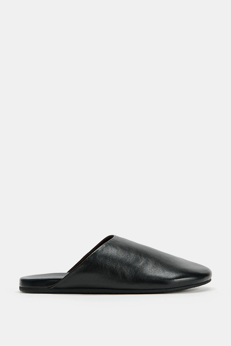 LEATHER FLAT MULES