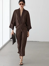 Robe à manches longues froncée