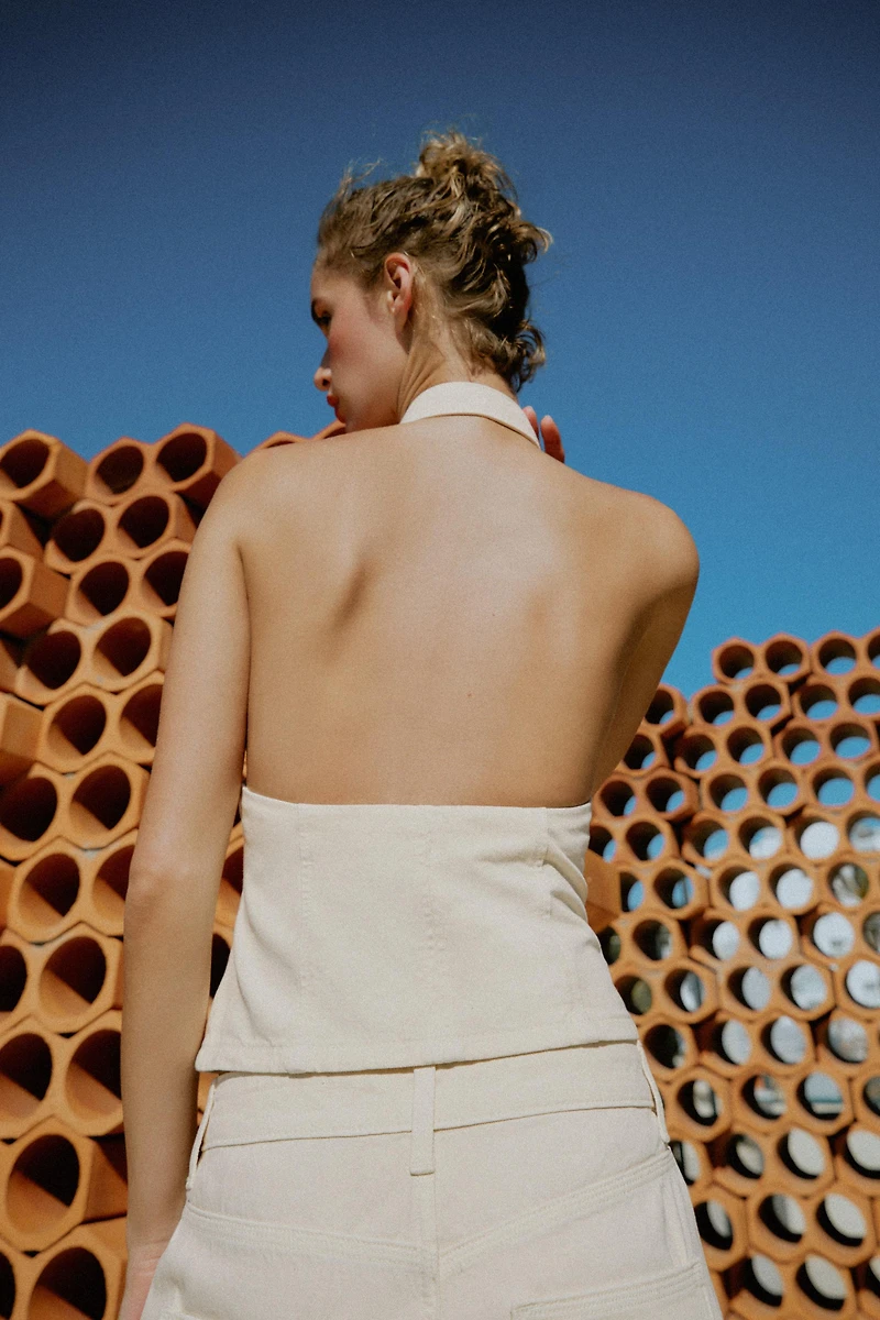TOP HALTER ŒILLETS