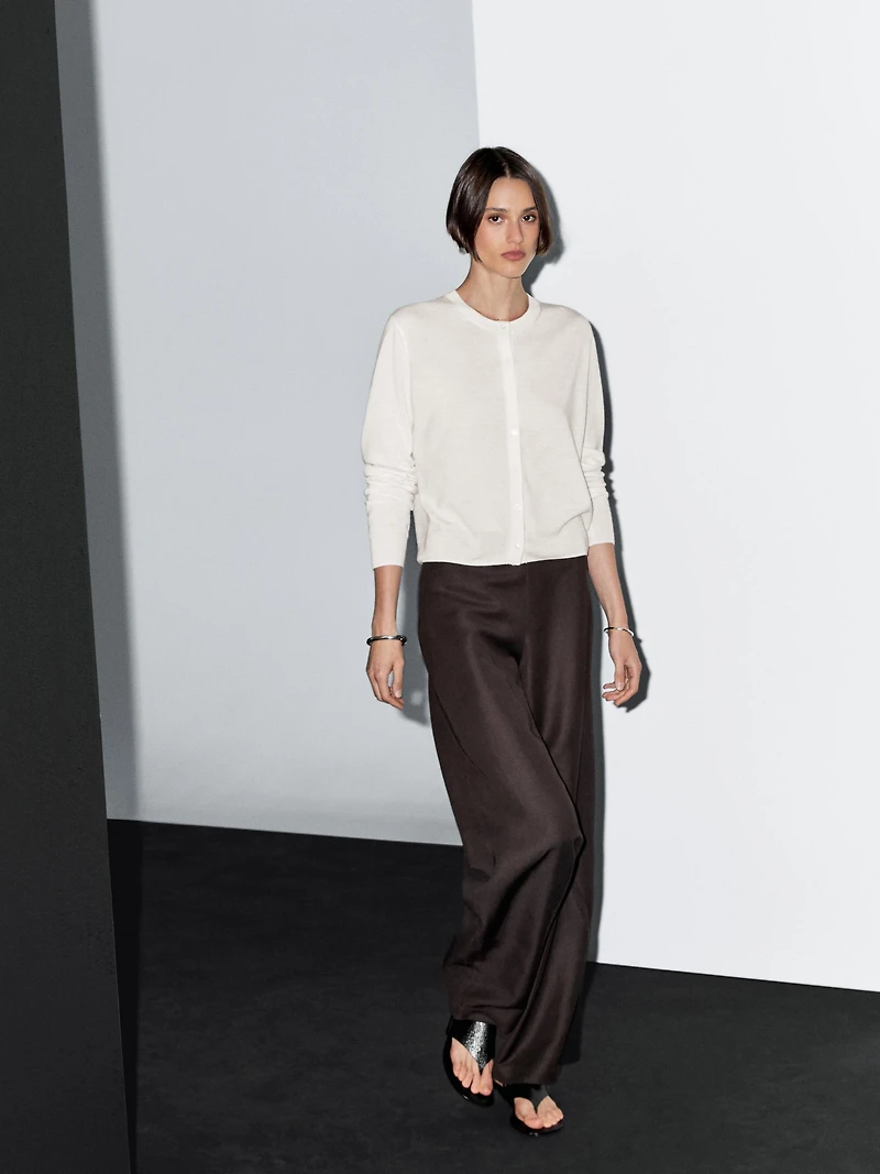 Wool blend knit cardigan with crew neck