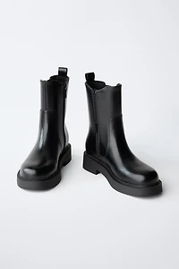 CHELSEA ANKLE BOOTS