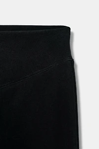 SEAM DETAIL LEGGINGS