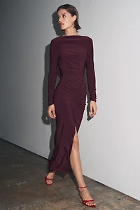 ROBE DRAPÉE DOS NU