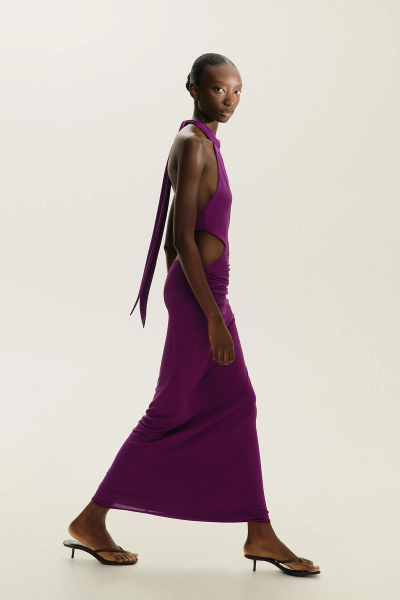 GATHERED HALTER MAXI DRESS