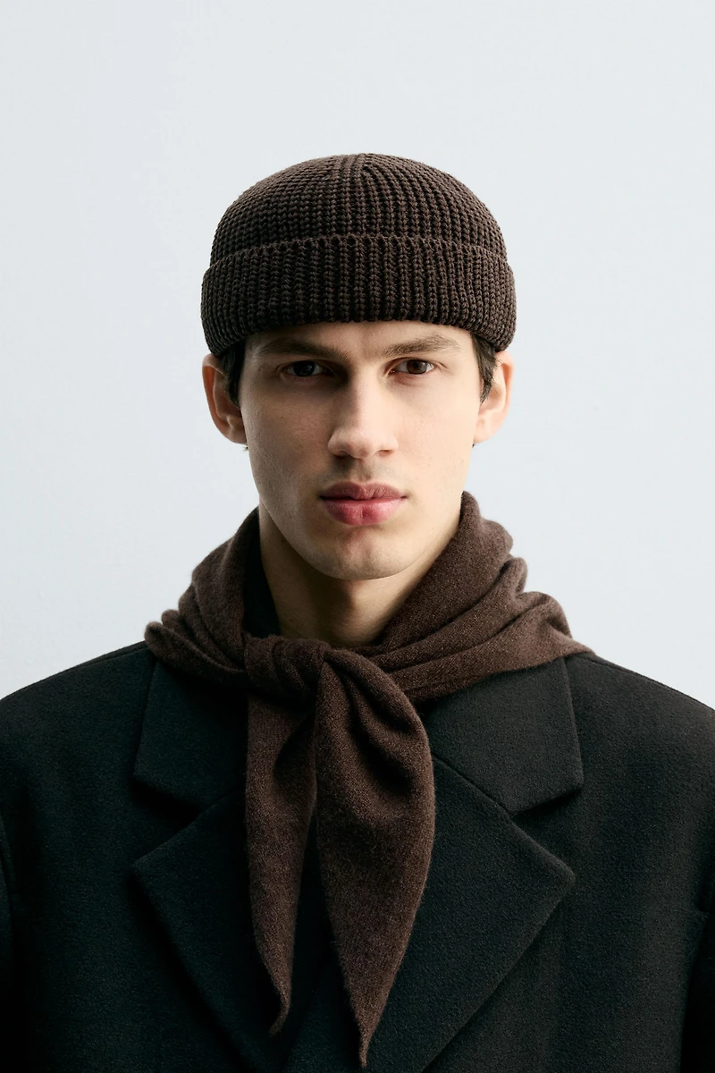 BONNET COURT EN MAILLE