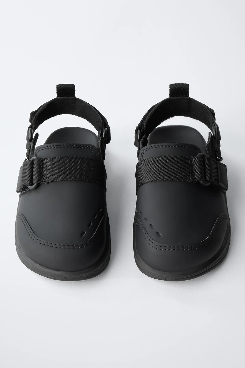 RUBBERIZED CLOGS