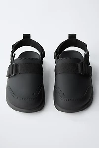 RUBBERIZED CLOGS
