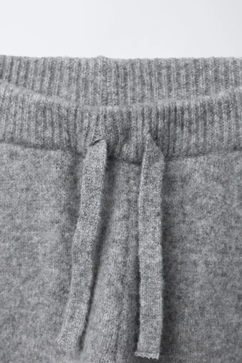 SOFT TOUCH KNIT JOGGER PANTS