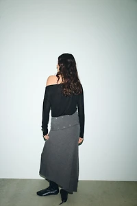 BATWING SLEEVE T-SHIRT WITH STUDS