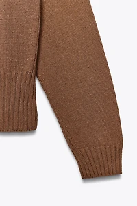 V-NECK KNIT SWEATER