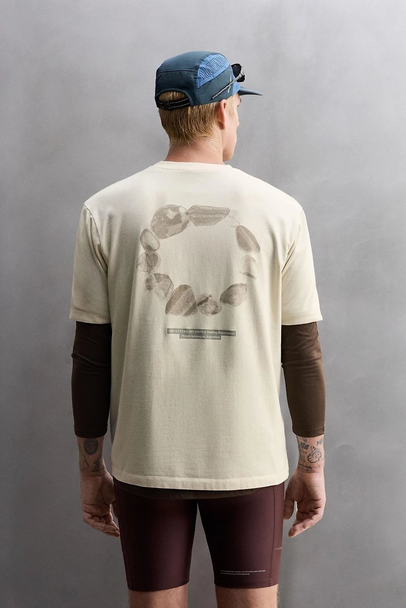 GRAPHIC PRINT T-SHIRT