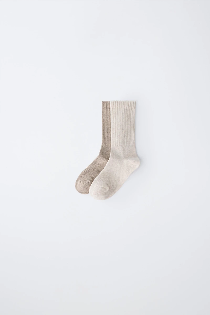 TWO-PACK OF MID-CALF SOCKS