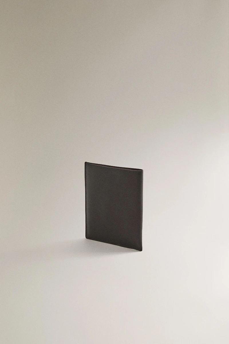 PORTE-DOCUMENTS DE VOYAGE EN CUIR