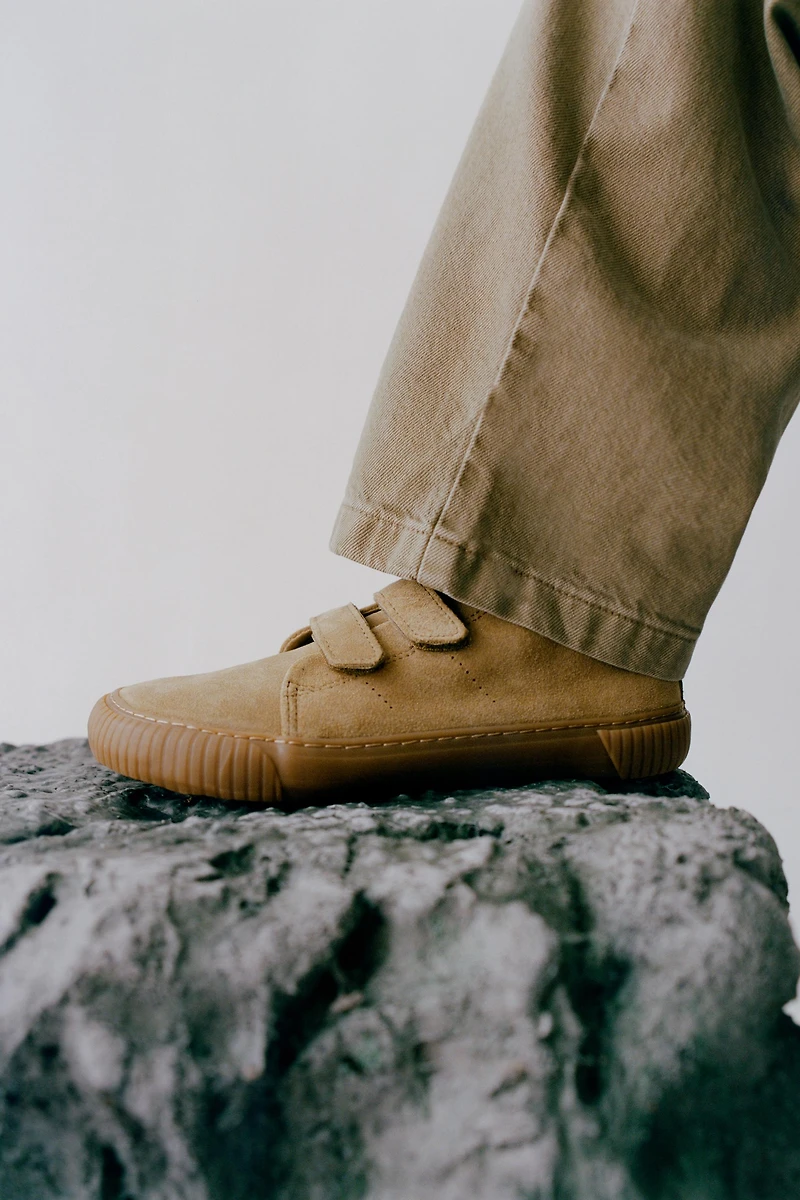 TENNIS SUÉDÉ BAREFOOT