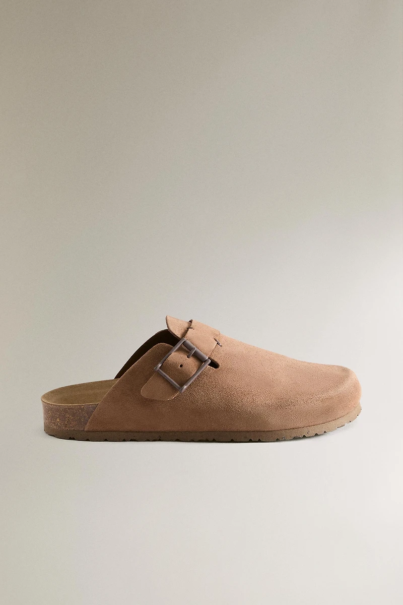 SABOT CUIR BOUCLE DÉTAIL SURPIQÛRE