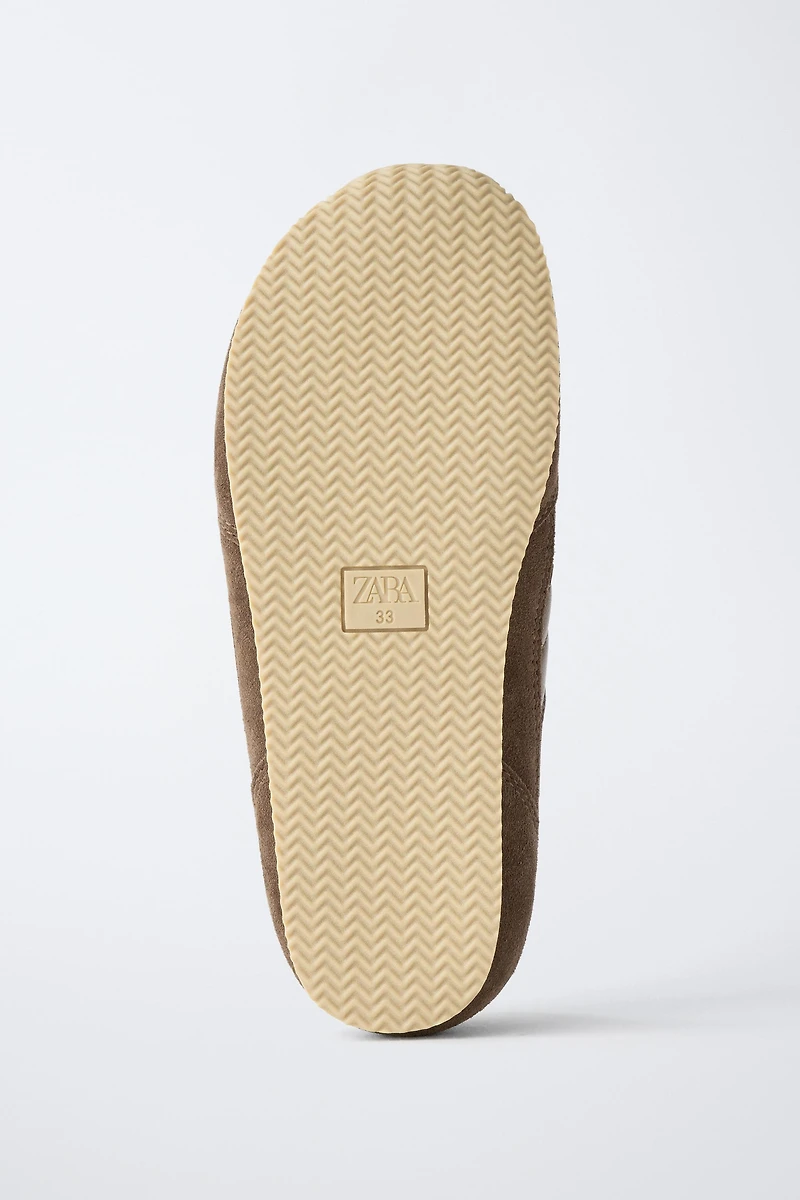 BAREFOOT SNEAKERS
