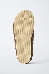 BAREFOOT SNEAKERS