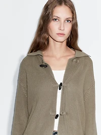 Mercerised cotton cardigan with horn button detail
