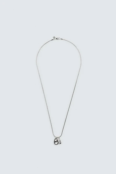 TUBULAR CHAIN WITH PENDANTS