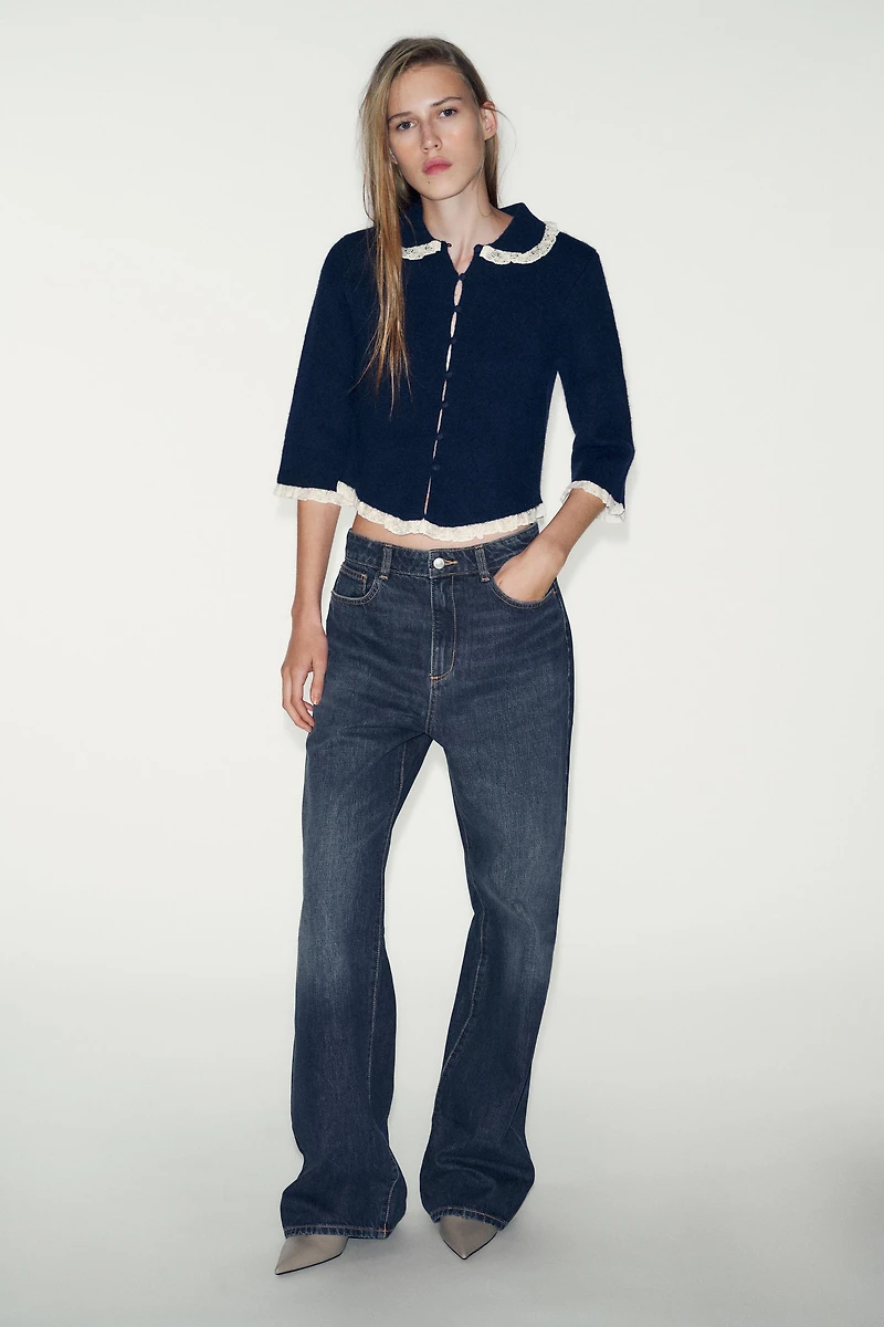 CARDINGAN WITH RUFFLE COLLAR AND LACE TRIM