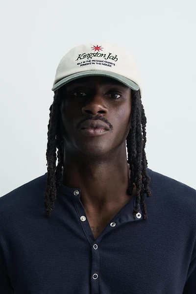 WASHED CONTRAST EMBROIDERED TEXT CAP