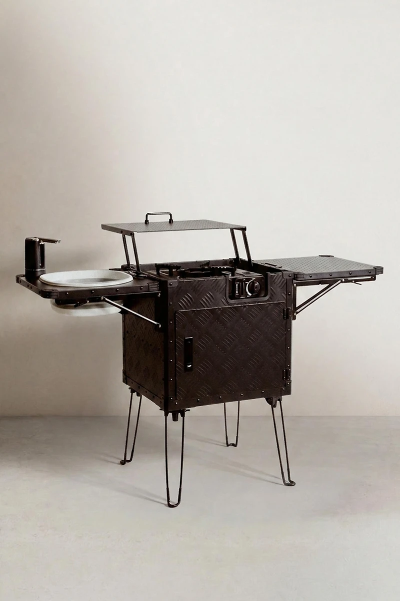 FOLDABLE CAMPING KITCHEN
