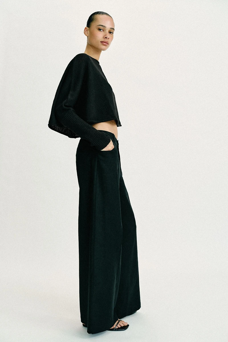 WIDE-LEG LINEN PANTS